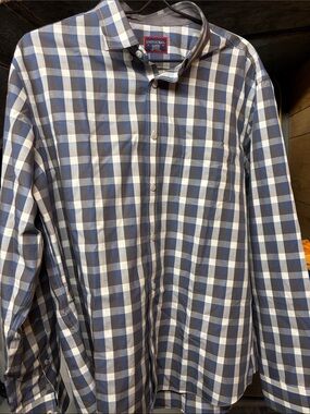 UNTUCKit Men's Blue, Gray & White Plaid Button-Up Shirt